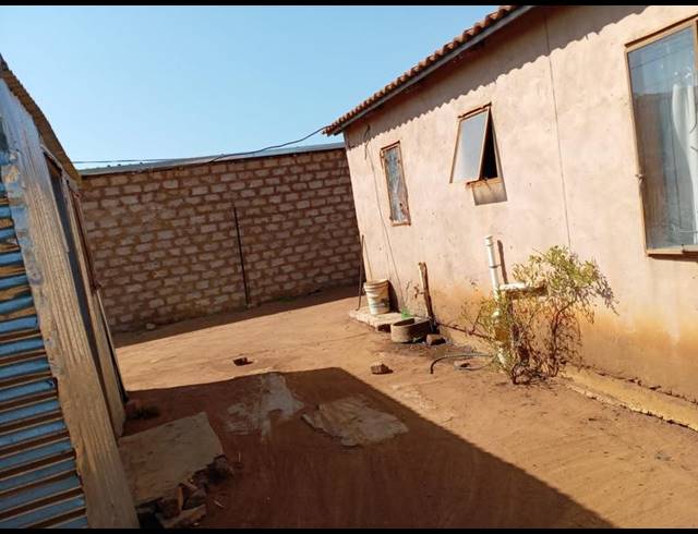 2 BEDROOM HOUSE FOR SALE IN SOSHANGUVE SOUTH